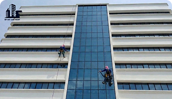 เช็ดกระจก/ทำความสะอาดอาคารสูง npnetandpaint