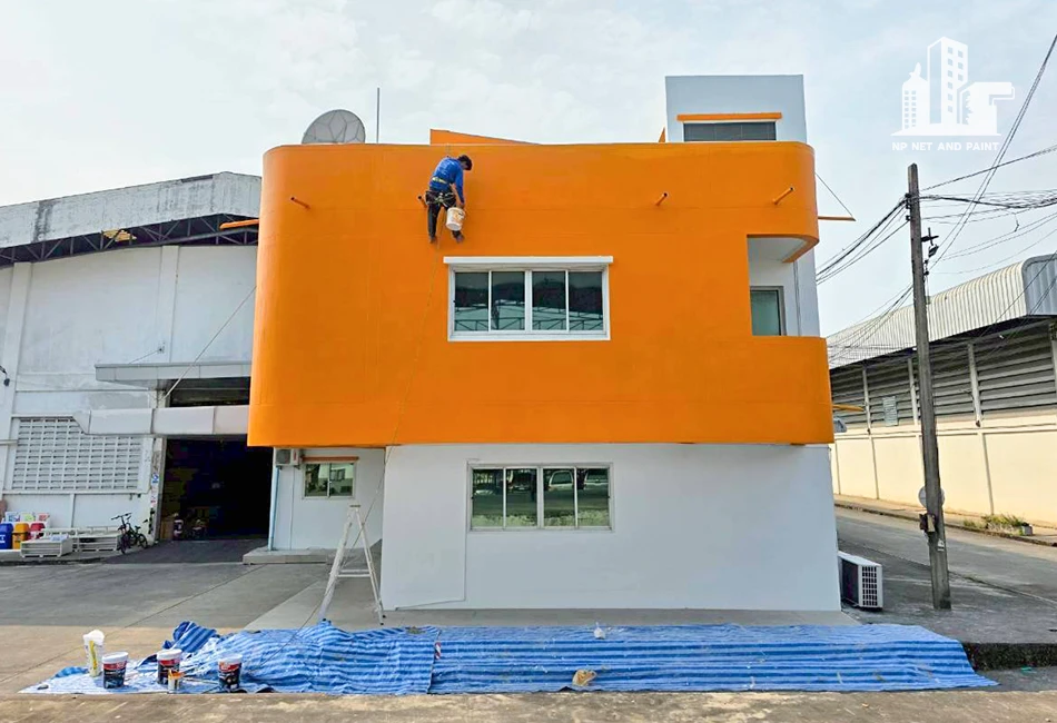 End of the problem! Old building, peeling paint, cracked walls npnetandpaint